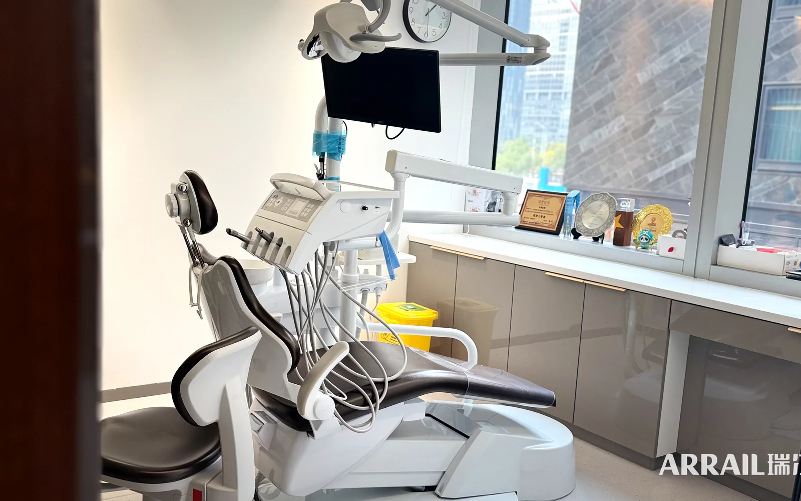 Dental treatment room at Arrail Dental in China